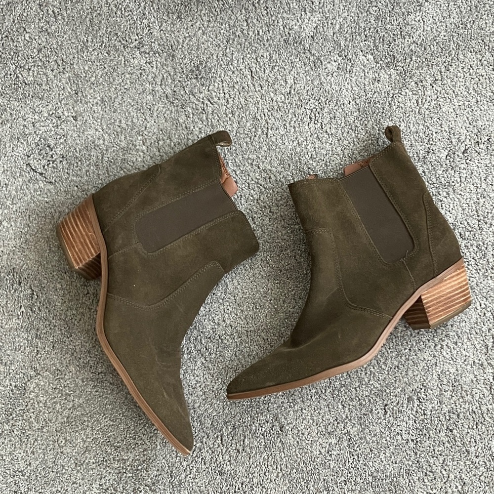 Franco Sarto Olive Ankle Boots size 9.5